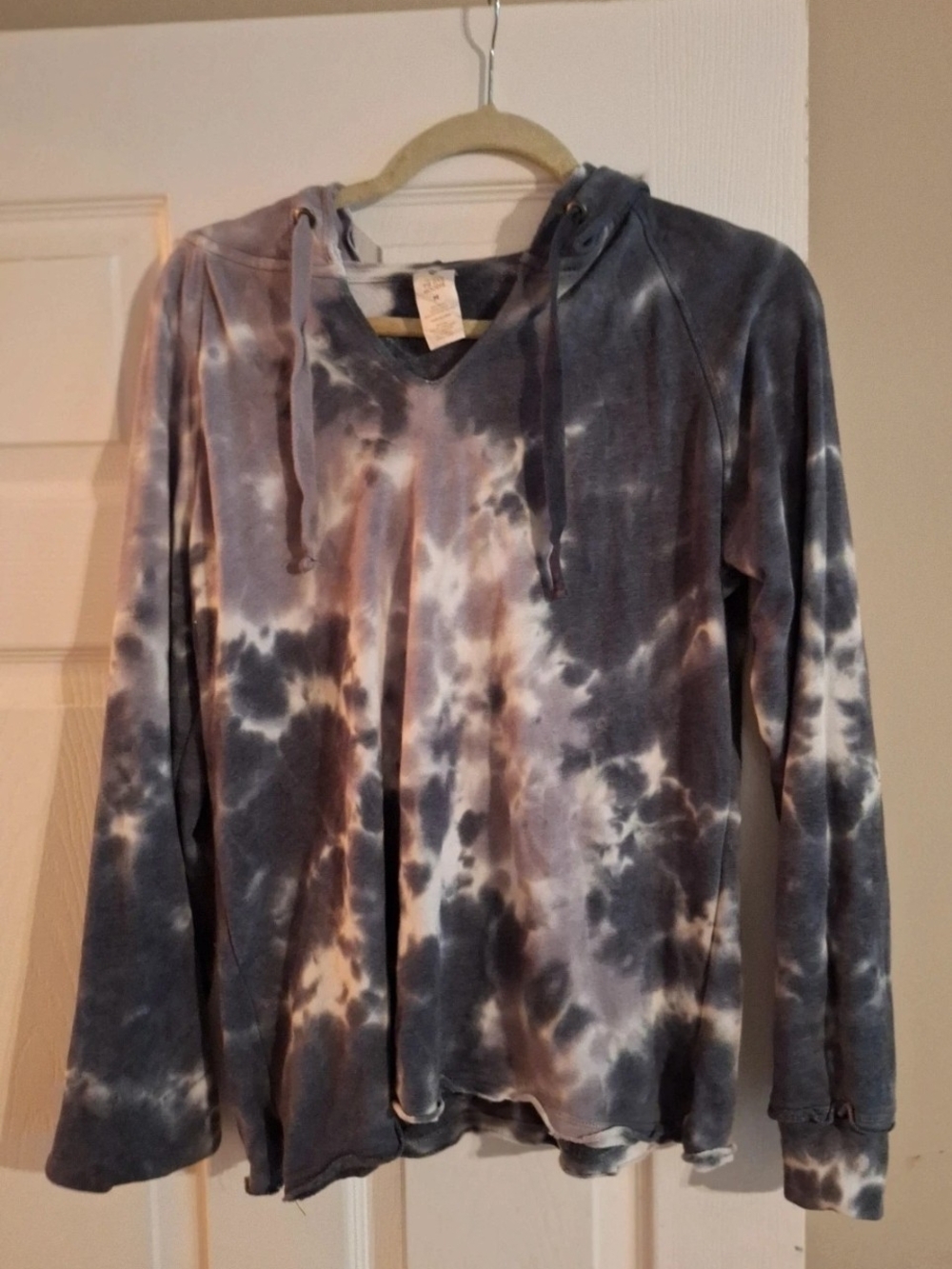 The Tie-Dye Hoodie Long Sleeve Top - Gray & Cream